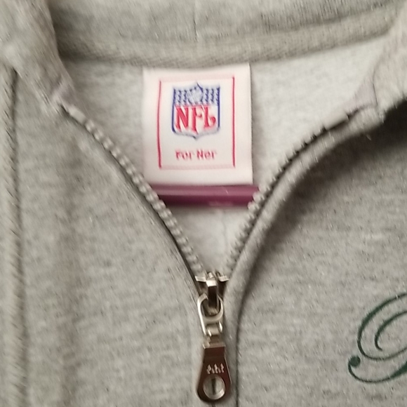 Green Bay Packers zip up hoodie - Picture 4 of 6